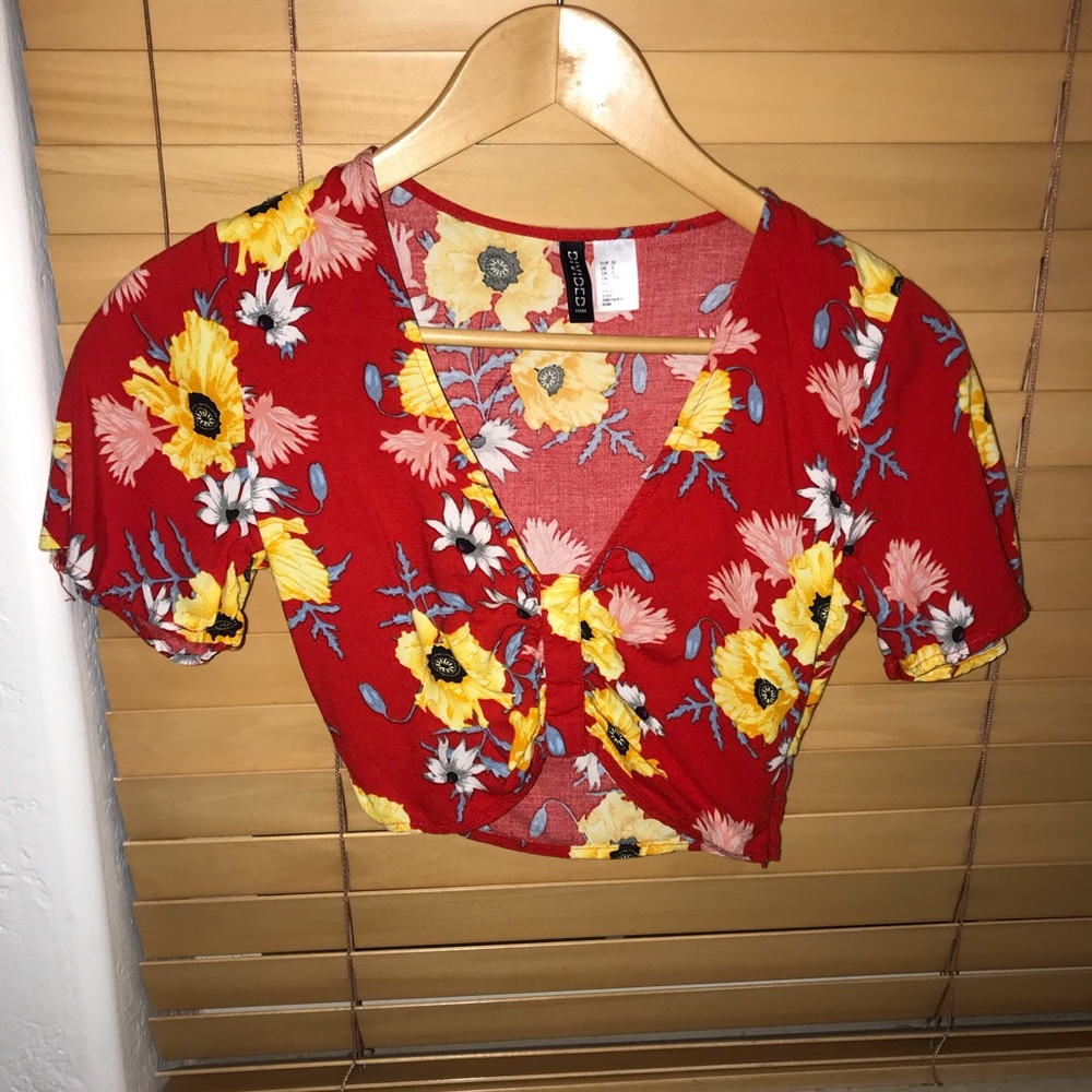 Floral crop top